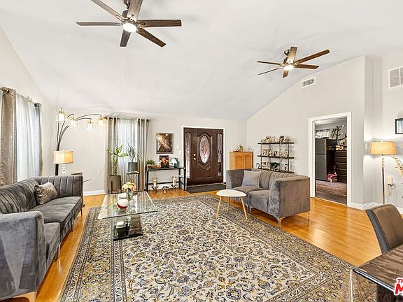 3rd image of 6236 Lindley Ave