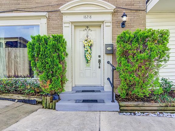 3rd image of 18218 Heritage Ln #8218