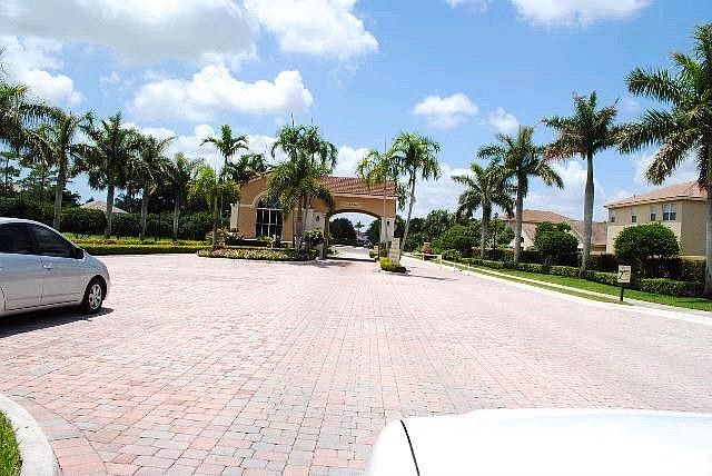 1st image of 4075 Torres Cir