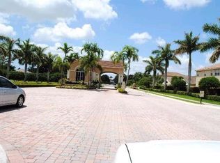 4075 Torres Cir, West Palm Beach, FL 33409