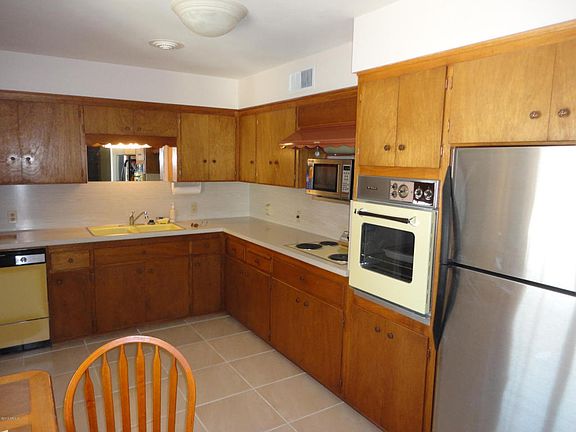 4th image of 1523 E Cinnabar Ave