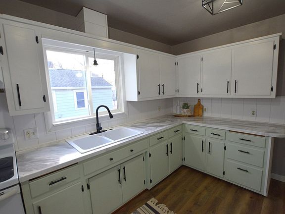 Updated kitchen features