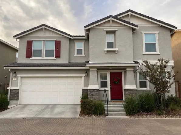 9 Captains Gate Pl, Sacramento, CA 95835