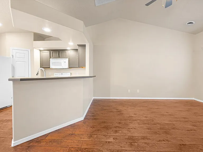 3685 S Creekwood Way — Photo 8