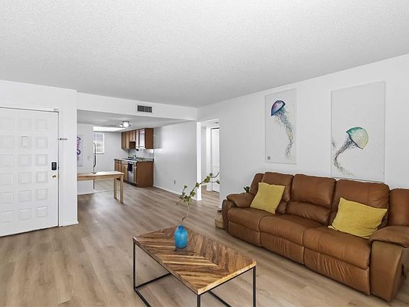 3rd image of 14462 REUTER STRASSE CIRCLE #607