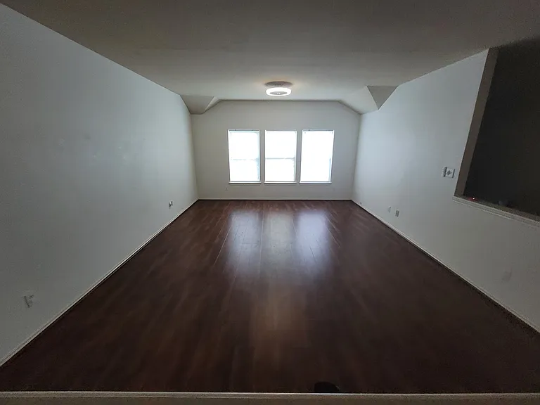 2709 Polk St — Photo 10