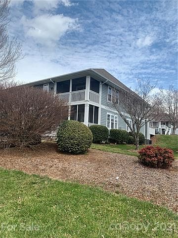2nd image of 2602 Sagamore Ln #2602