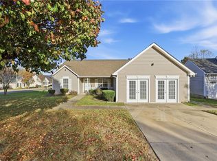 3601 Jerome Dr, Greensboro, NC 27406