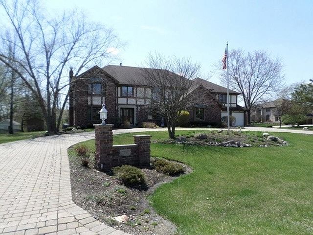 1st image of 9807 W Somerset Ln