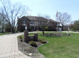 9807 W Somerset Ln, Palos Park, IL 60464