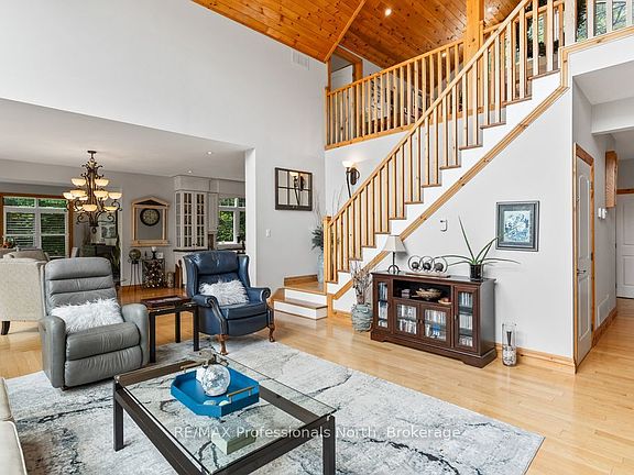 3rd image of 1041 Kingfisher Ln