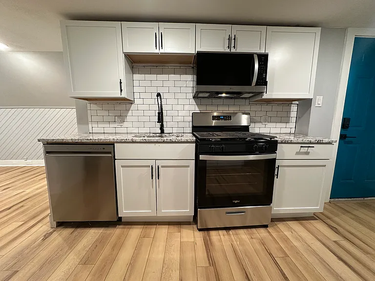 704 Arthur St #2 — Photo 20