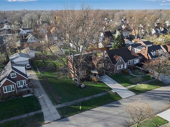 4th image of 54 Lynncrest Ter