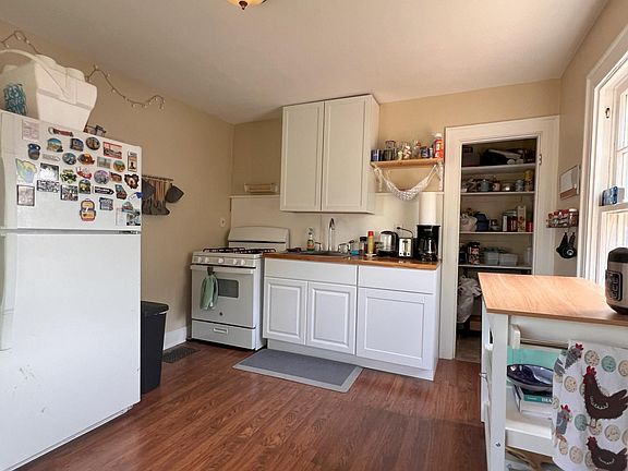3rd image of 725 Woodruff Place Middle Dr APT 3