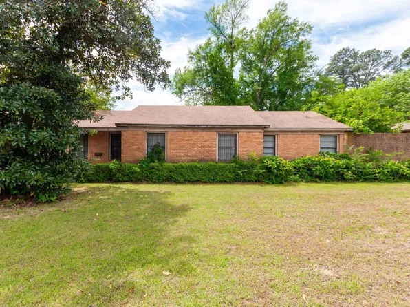 2435 Rodge Dr, Tyler, TX 75701