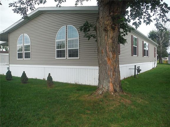 3rd image of 12195 Wellington Dr #0