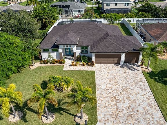 5th image of 1147 SW 42nd Terrace Cpe