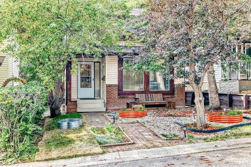 3 bed, 1.5 bath, 1532 sqft, $2,500 — Photo 1