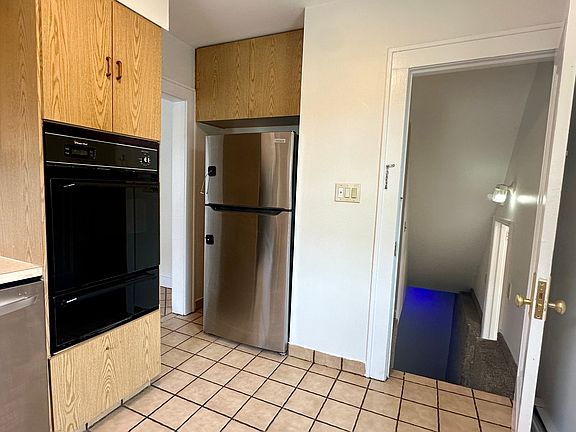 4th image of 7-31 Henderson Blvd Floor 1