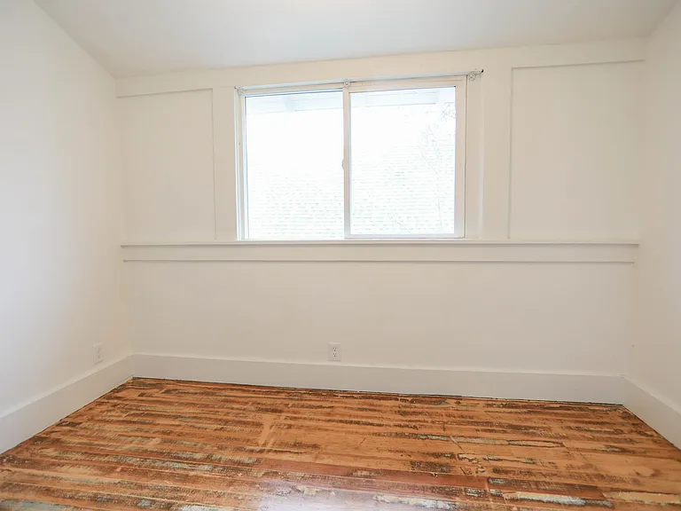 1012 Broadway St #2 — Photo 12