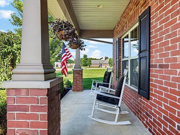 4th image of 4464 Regatta Dr