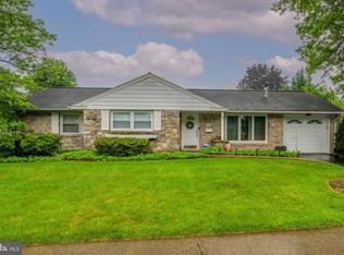 528 Bluebird Rd, Lititz, PA 17543