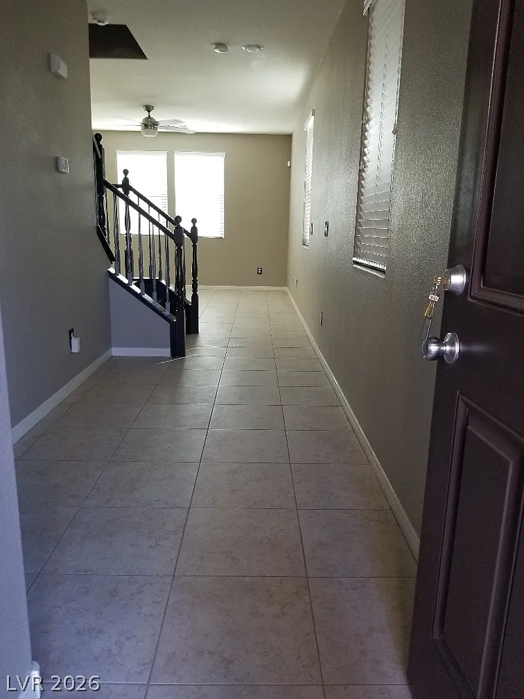4 bed, 2.5 bath, 3846 sqft, $2,321 — Photo 2
