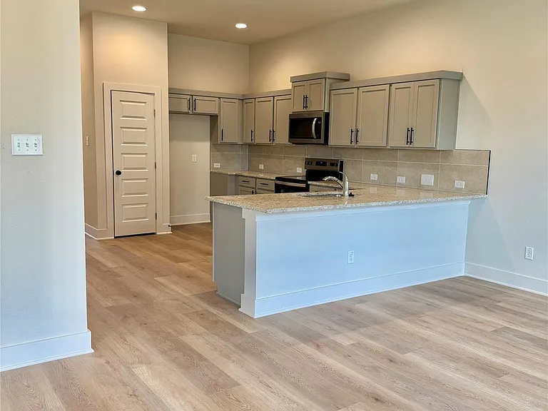 105 Zayd Ct #A — Photo 4