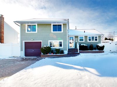 3574 Southview Avenue, Wantagh, NY, 11793