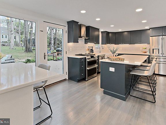 4th image of 2721 Oldewood Dr