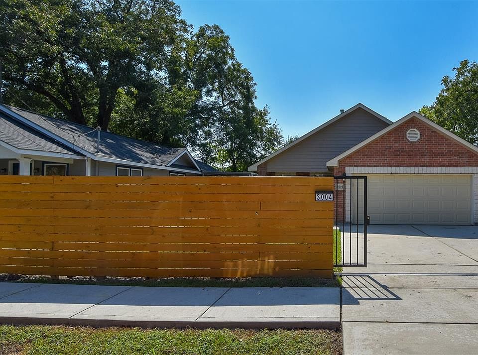 Beautiful newly installed fence for extra privacy.