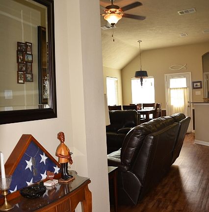 3rd image of 103 Garnet Ct