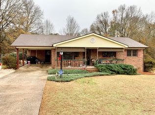 614 Walnut Ln, Rockingham, NC 28379