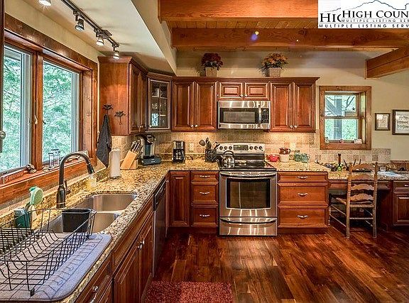 5th image of 317 Little River Road