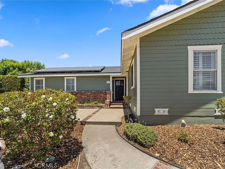 963 E Meda Ave — Photo 5