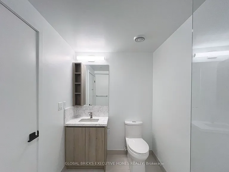 319 Jarvis St #2112 — Photo 6
