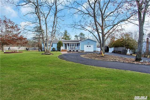 1st image of 60 Tuttle Ave