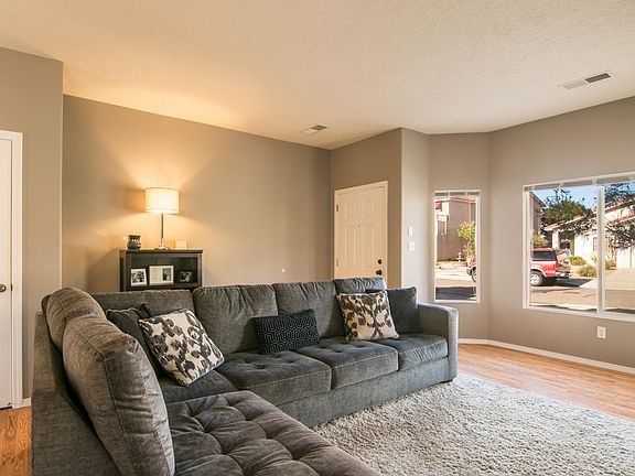 4th image of 7705 Calle Comodo NW