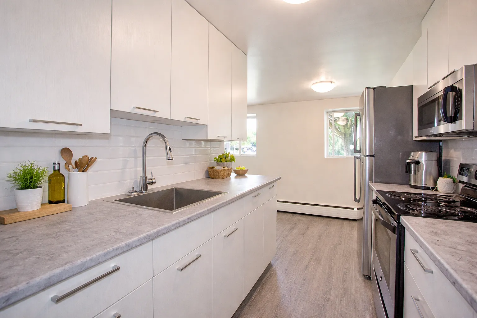 Meadowcrest Apartments — Photo 4