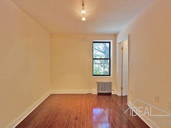 5th image of 63 Lafayette Ave APT 1