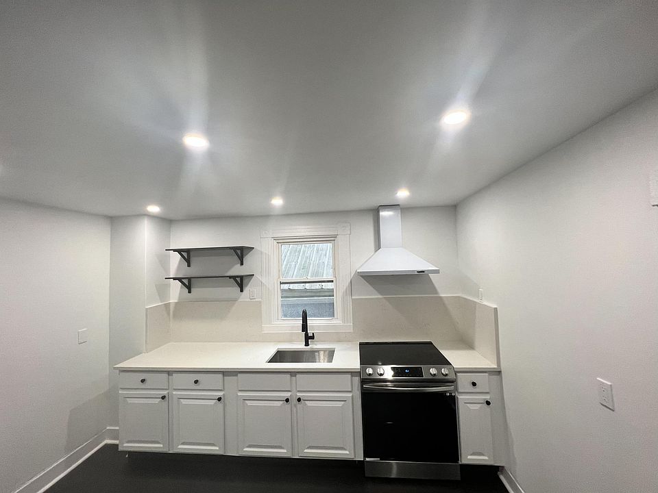 1st image of 138 Church St #1