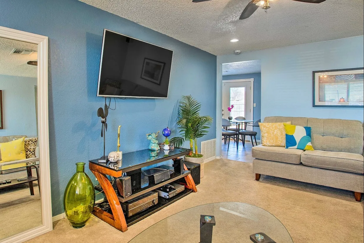 1029 SW 99th Pl — Photo 1