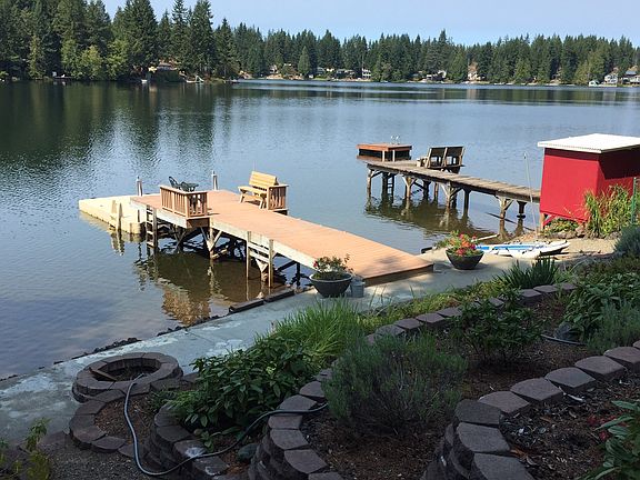 5th image of 240 E Benson Lake Dr