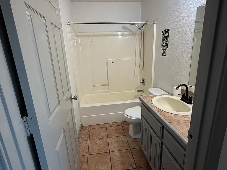 4515 Monty Dr — Photo 12