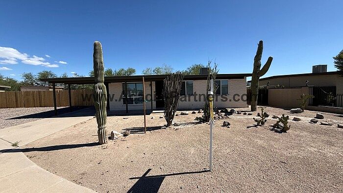 1st image of 3243 W Bartlett Pl
