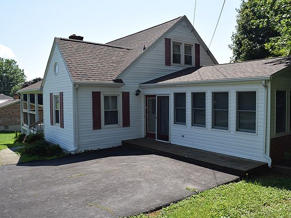 2nd image of 115 Dogwood Dr