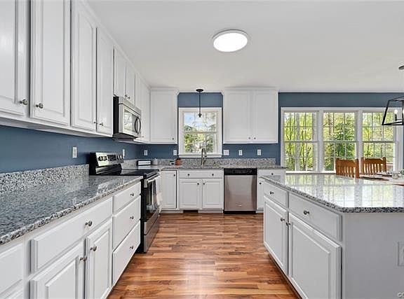 2nd image of 11301 McCauliff Ct