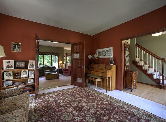 2nd image of 6100 Spruce Hill Ct