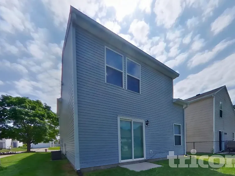 4468 Connaught East Dr — Photo 13
