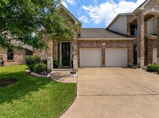 10303 Solitaire Cir, Houston, TX 77070